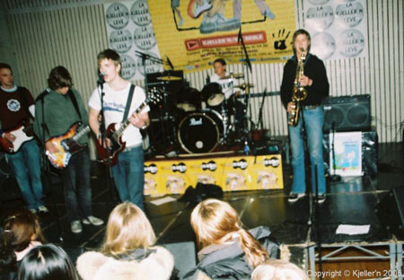 FACE FOR RADIO